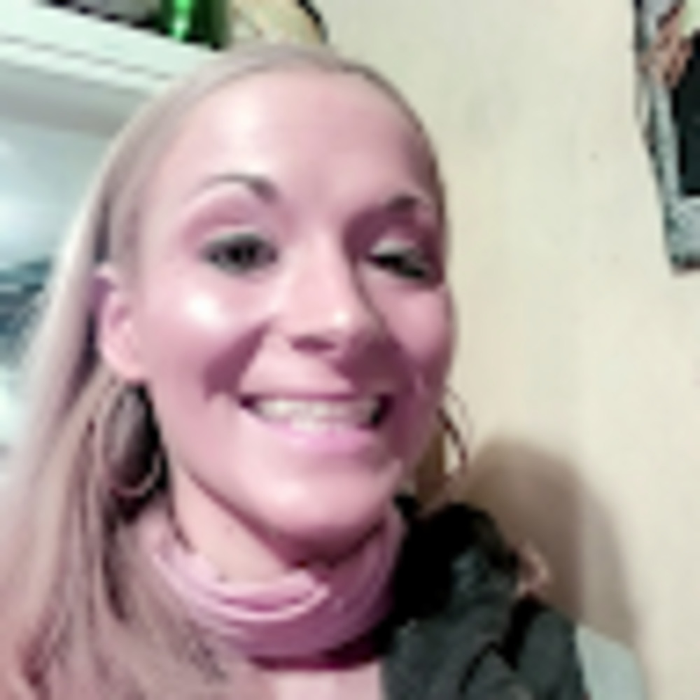 Meet your Posher, Ayla
